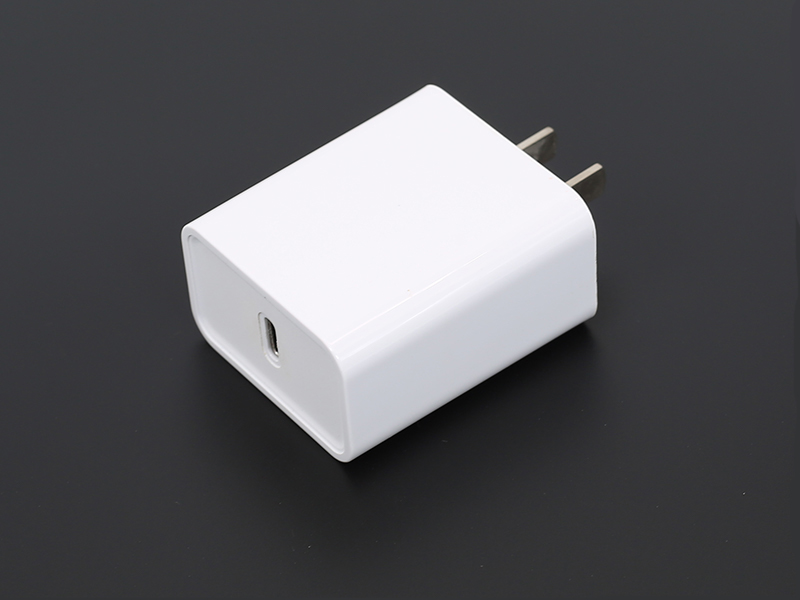D14 PD30W 快充 美規(guī)充電器